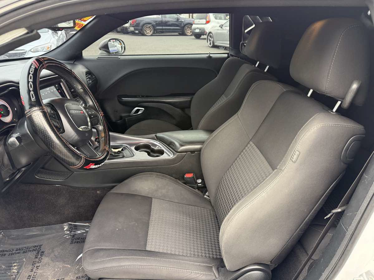 Used 2018 Dodge Challenger T/A RWD image 9