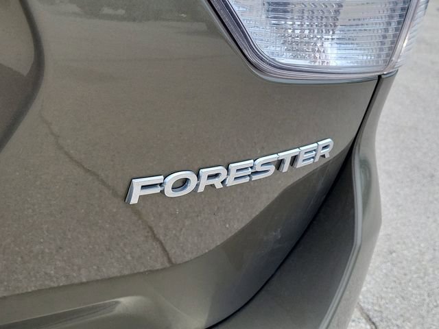 Used 2022 Subaru Forester Premium image 9