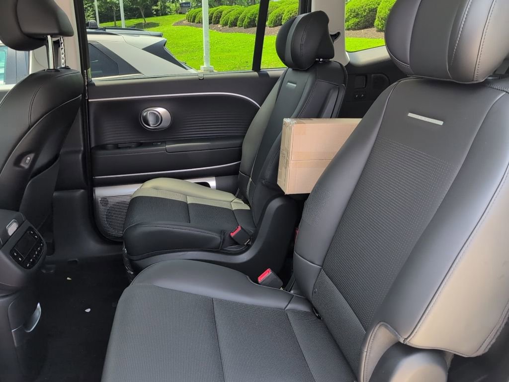 New 2026 Hyundai Ioniq 9 Limited image 26