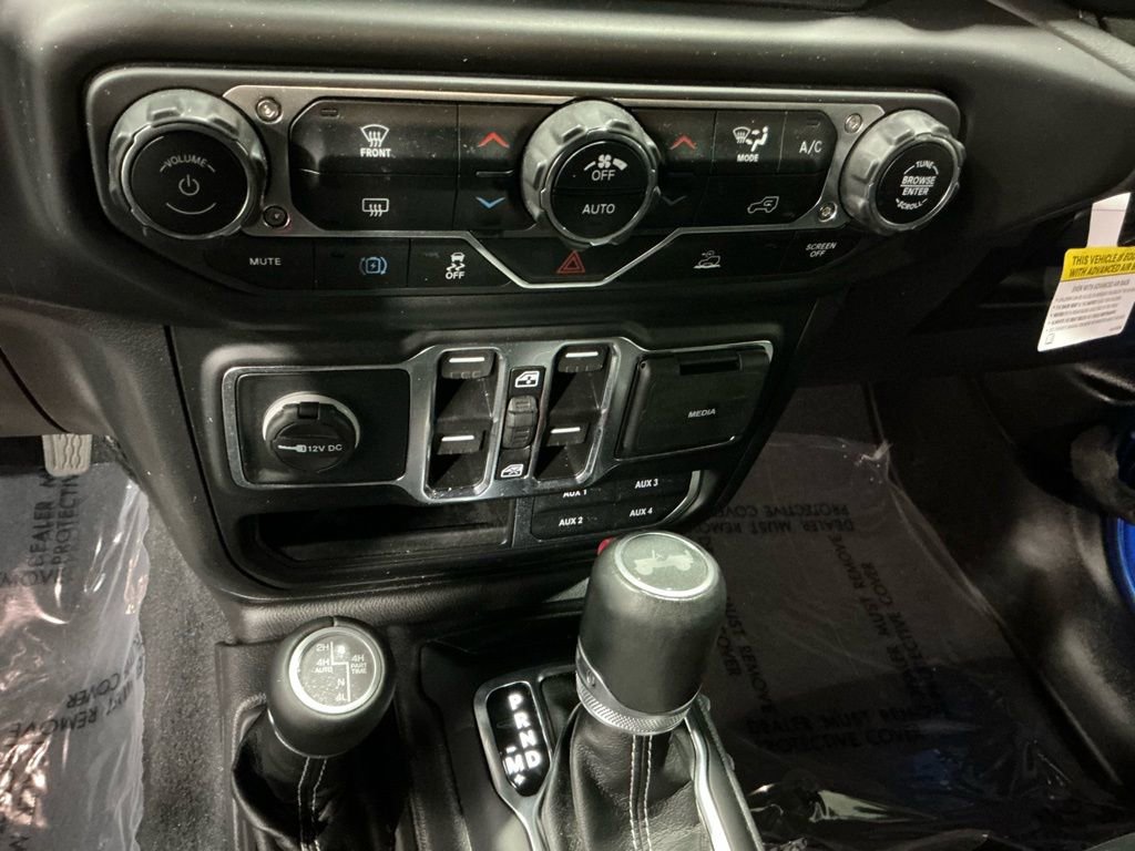 Used 2022 Jeep Wrangler Unlimited Sahara image 50