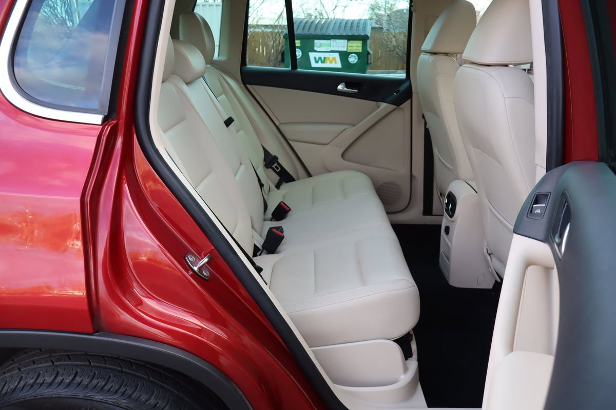 Used 2012 Volkswagen Tiguan S image 21
