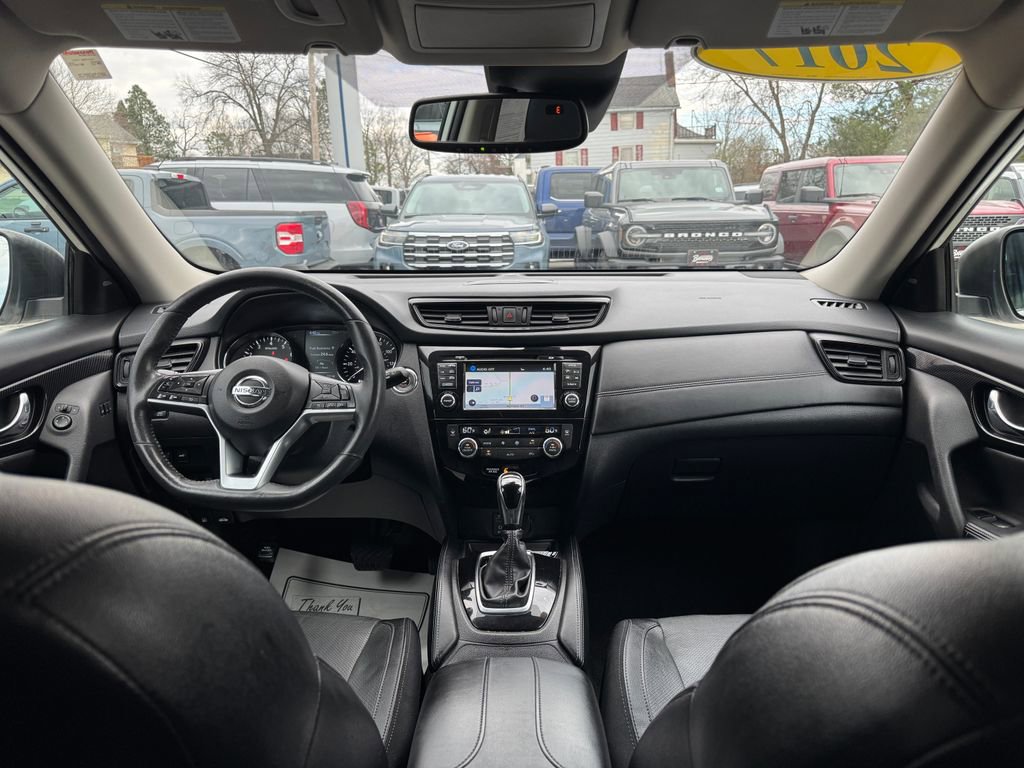 Used 2017 Nissan Rogue SL image 22
