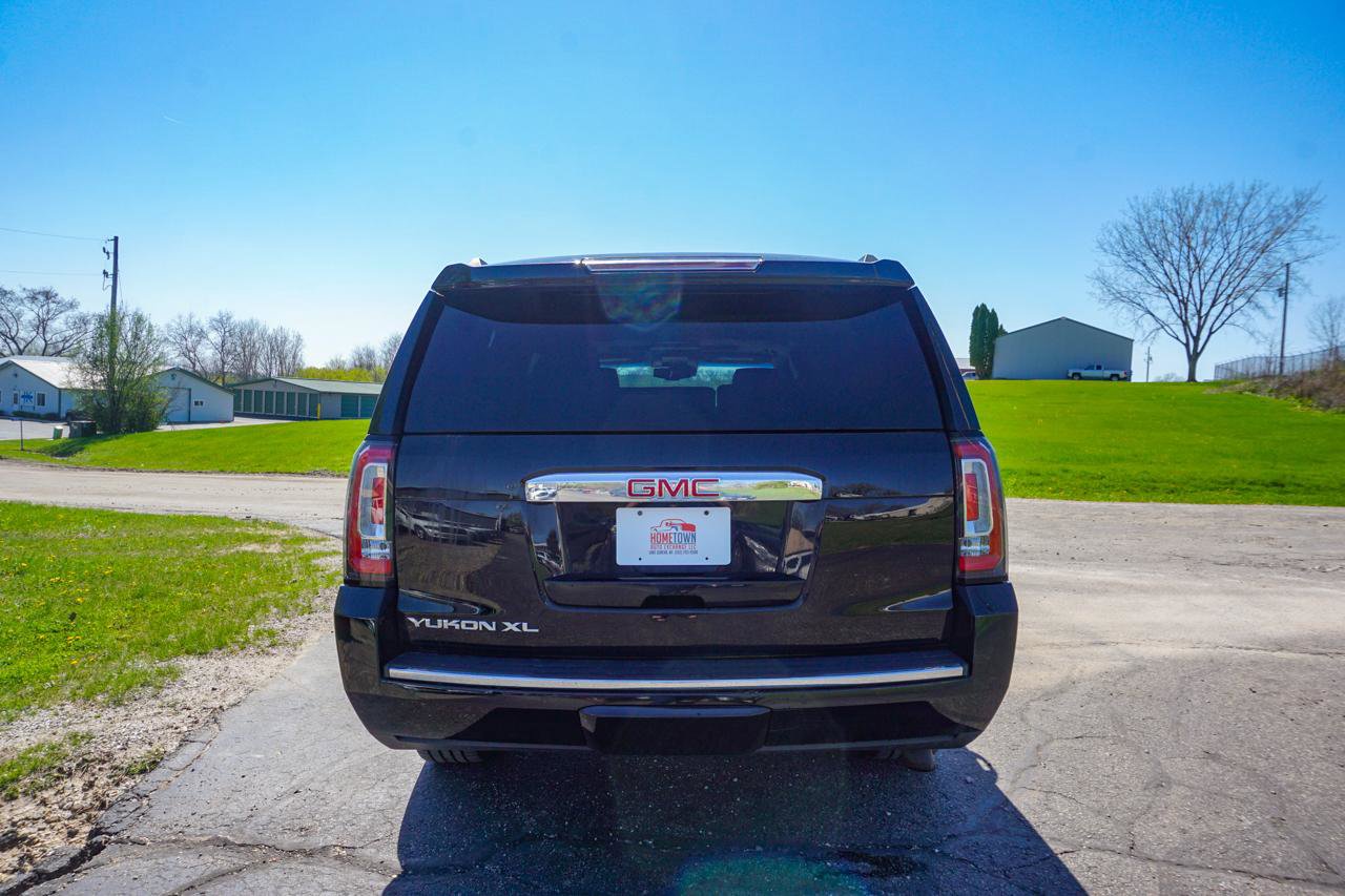 Used 2015 GMC Yukon XL Denali w/ Premium Package AWD/4WD image 4