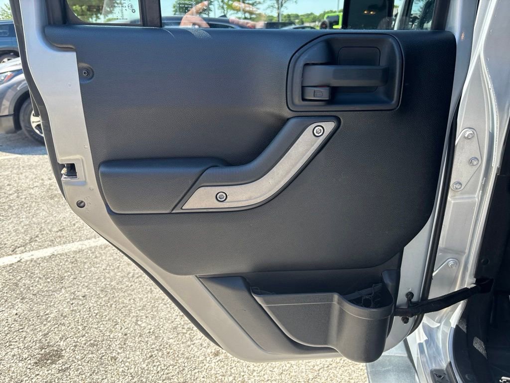 Used 2011 Jeep Wrangler Unlimited Sport AWD/4WD image 32