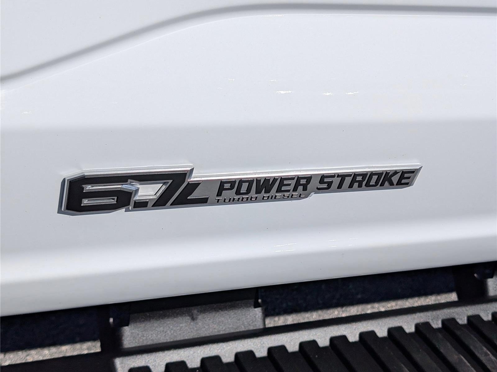 Used 2024 Ford F550 4x4 Crew Cab Super Duty image 10