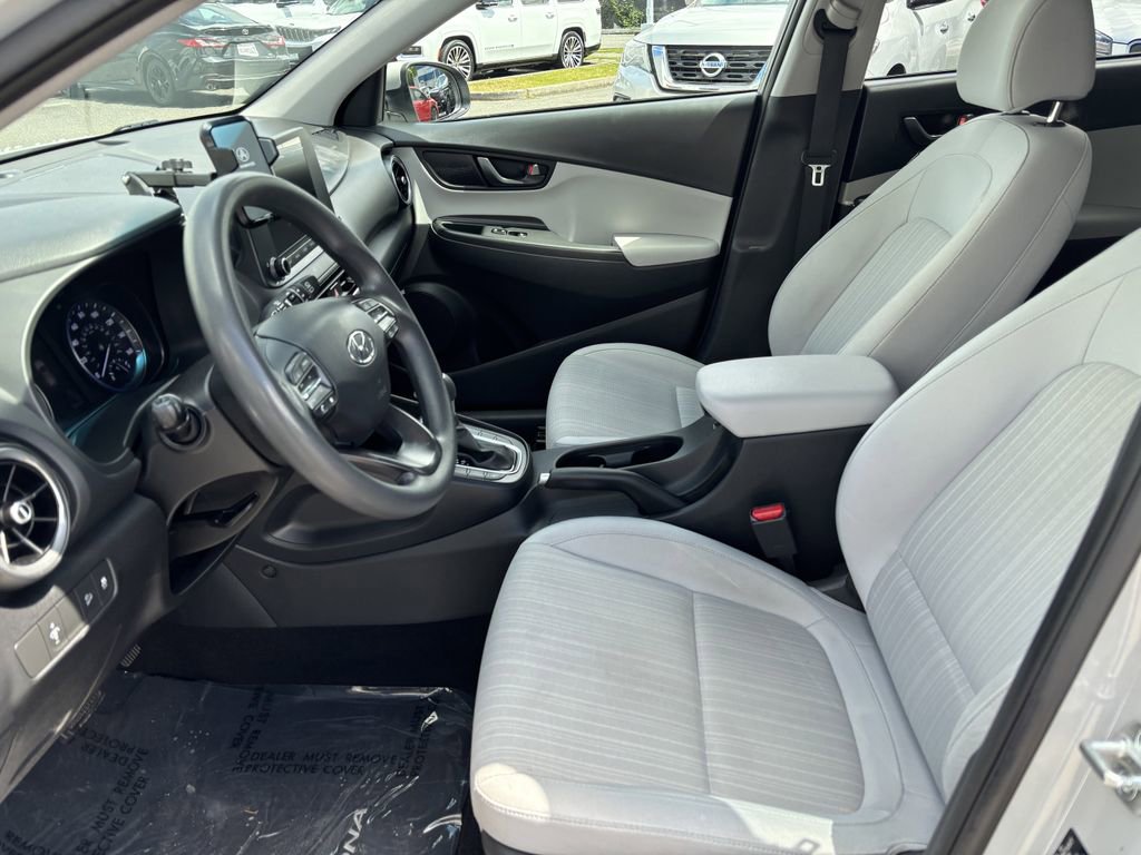 Used 2023 Hyundai Kona SEL w/ Cargo Package AWD/4WD image 10