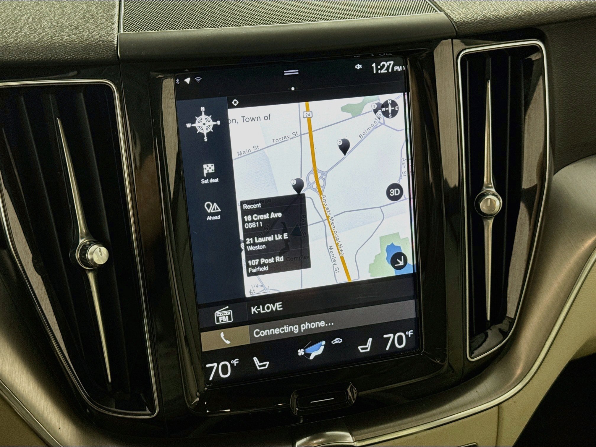 Used 2019 Volvo XC60 T5 Momentum w/ Premium Package AWD/4WD image 2