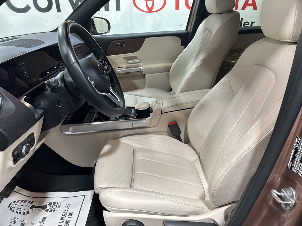 Used 2022 Mercedes-Benz GLB 250 4MATIC image 23