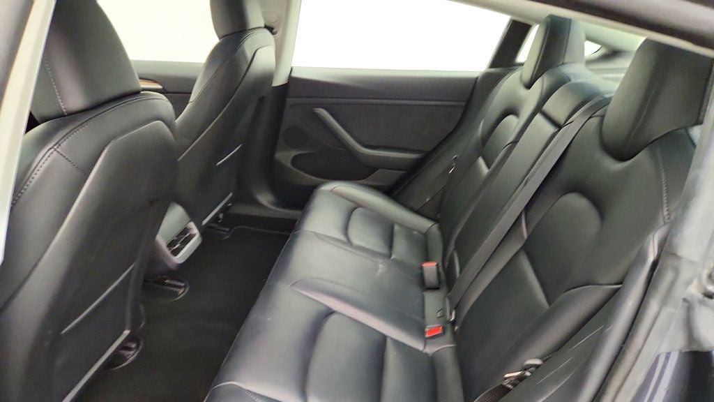Used 2023 Tesla Model 3 Standard Range RWD image 26