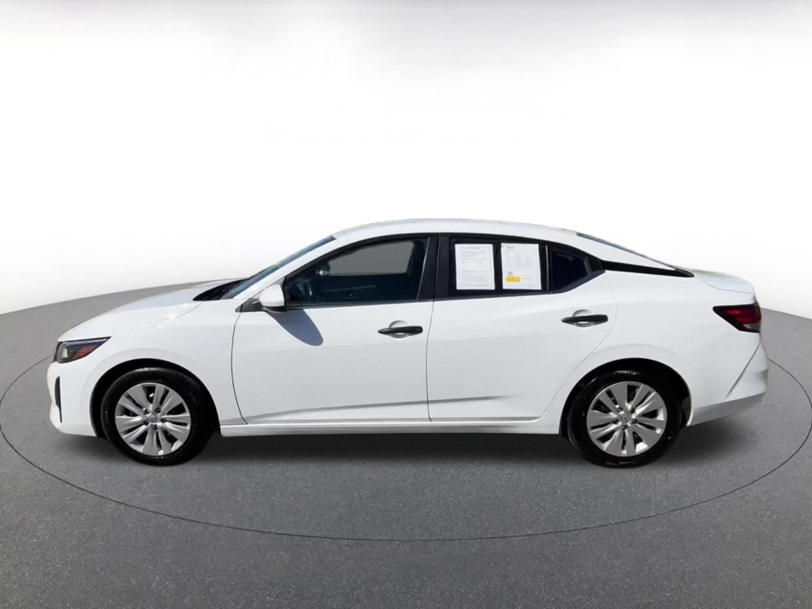 Used 2025 Nissan Sentra S FWD image 9