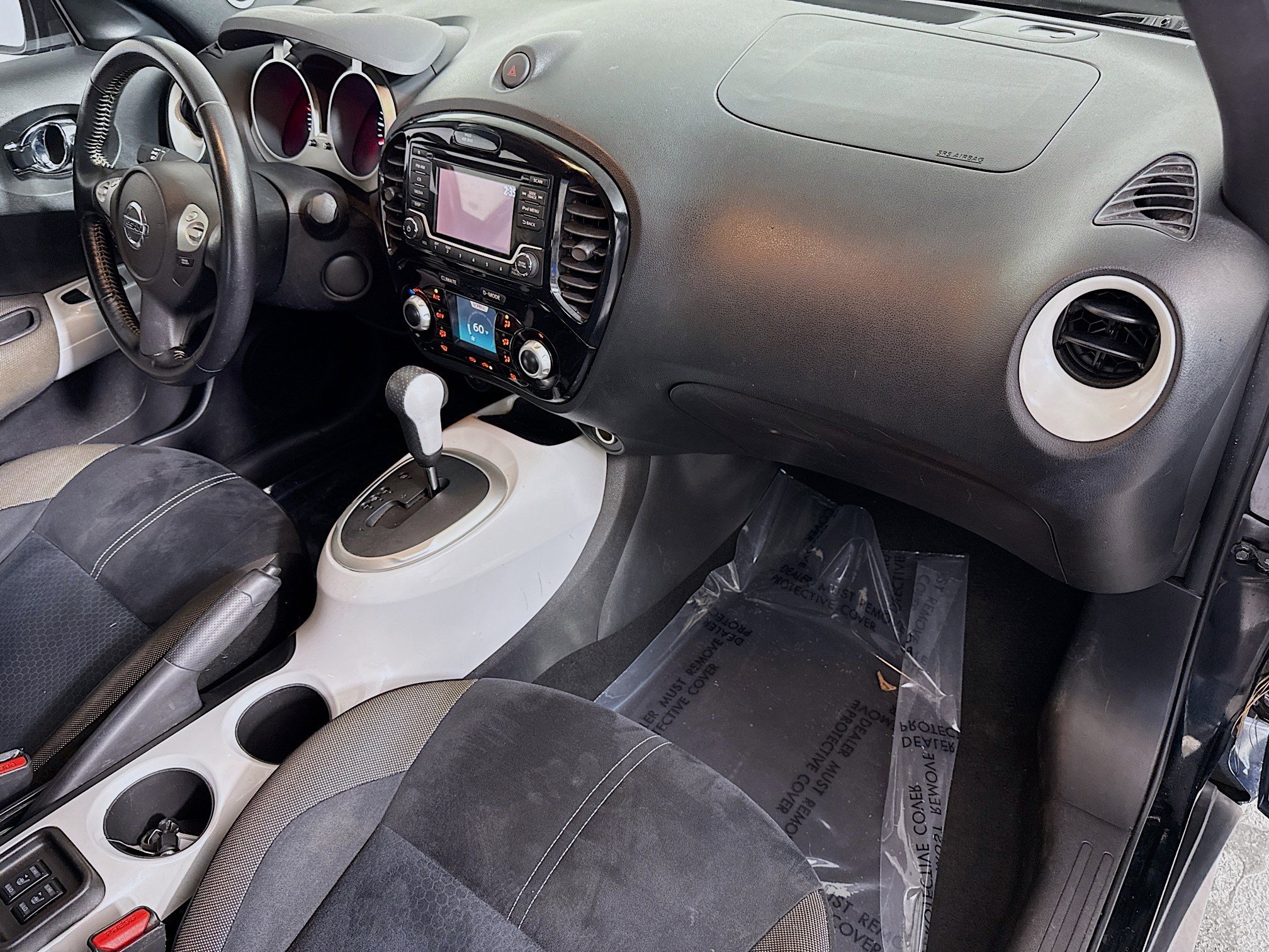 Used 2017 Nissan Juke SV image 30