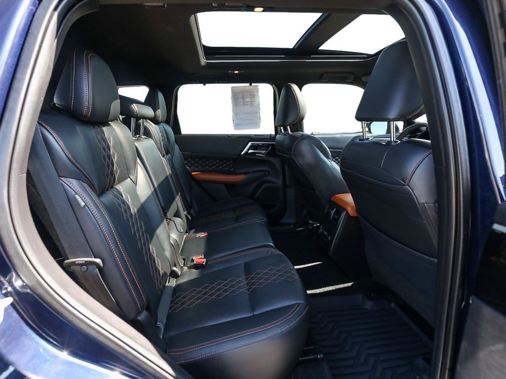Used 2022 Mitsubishi Outlander SEL AWD/4WD image 22