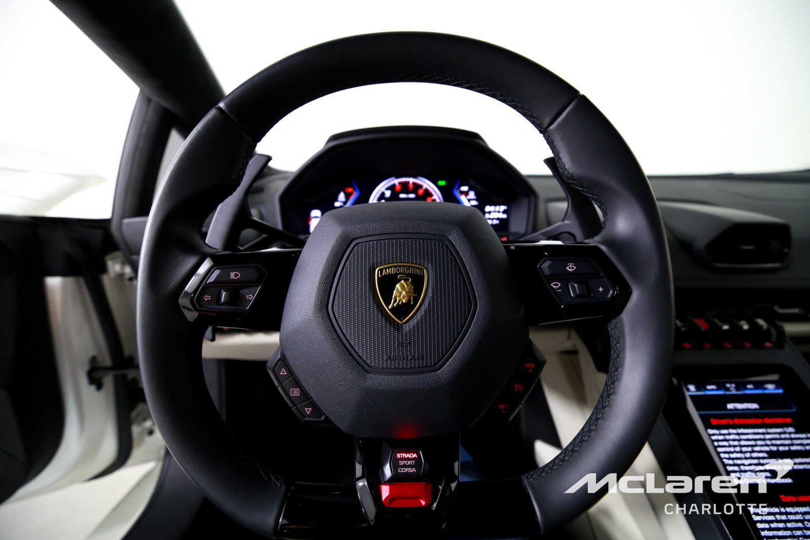 Used 2022 Lamborghini Huracan EVO AWD/4WD image 13
