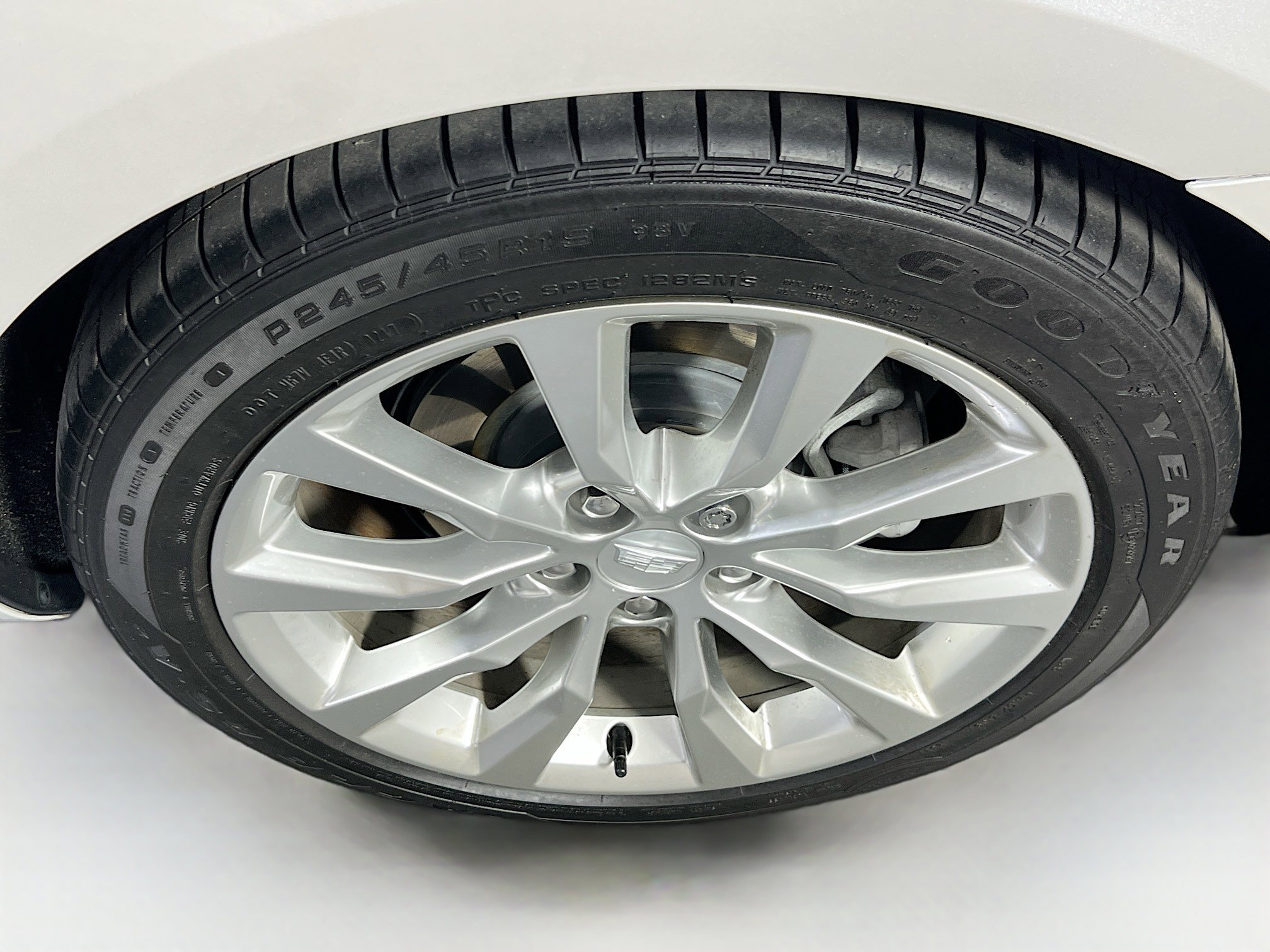 Used 2017 Cadillac XTS Luxury AWD/4WD image 32