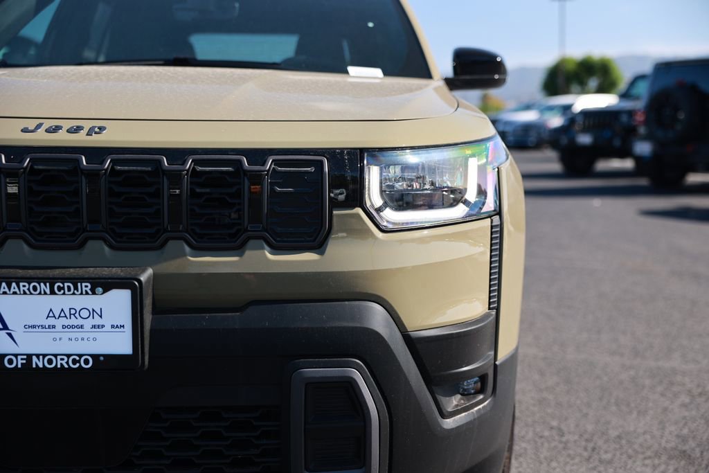 New 2026 Jeep Cherokee Laredo image 5