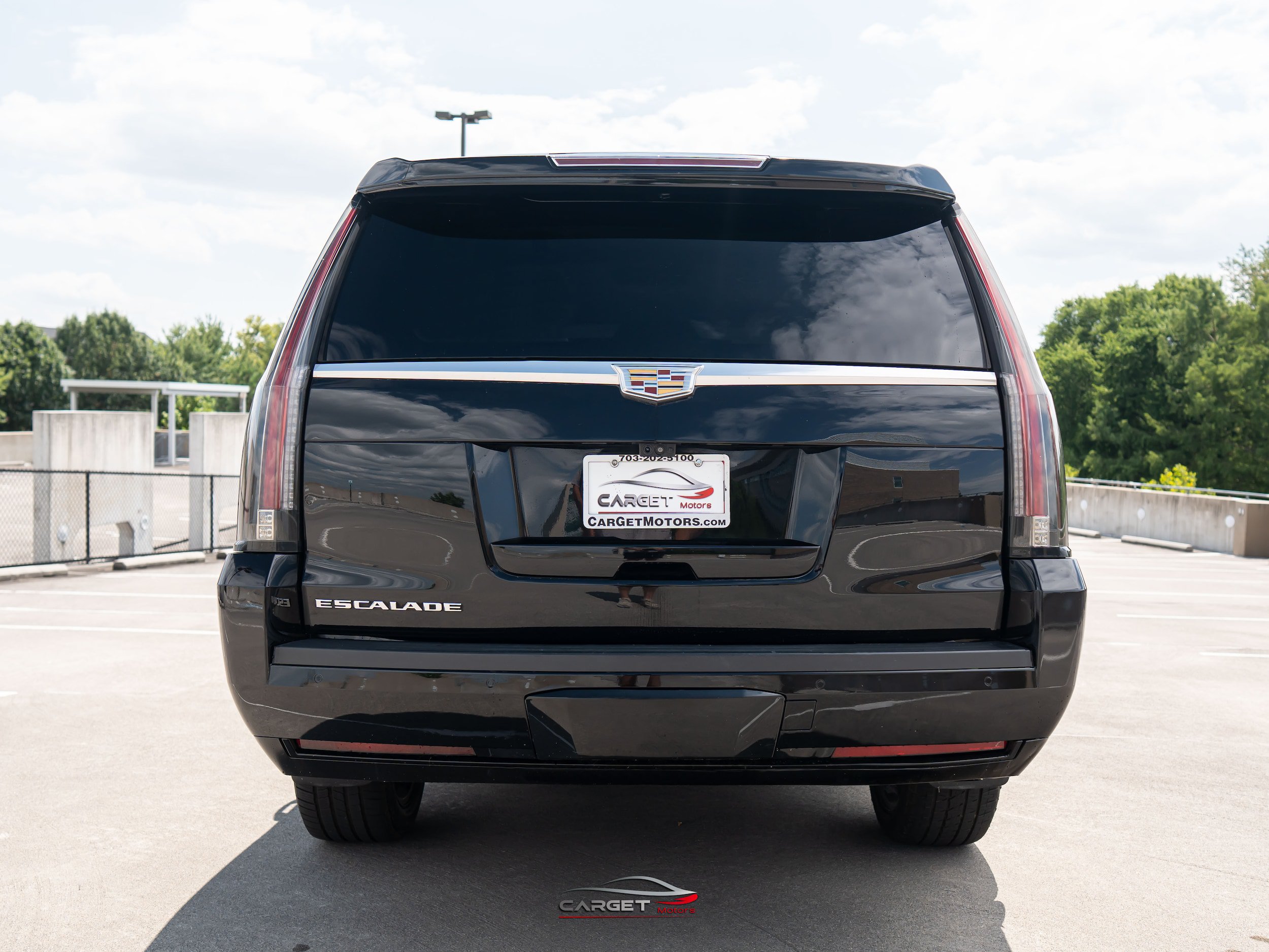 Used 2018 Cadillac Escalade ESV Luxury RWD image 6