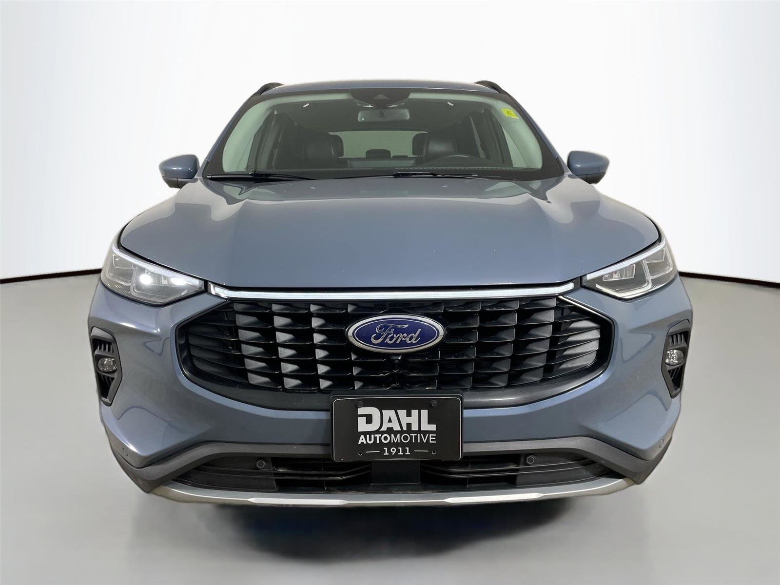 Used 2024 Ford Escape Platinum image 3