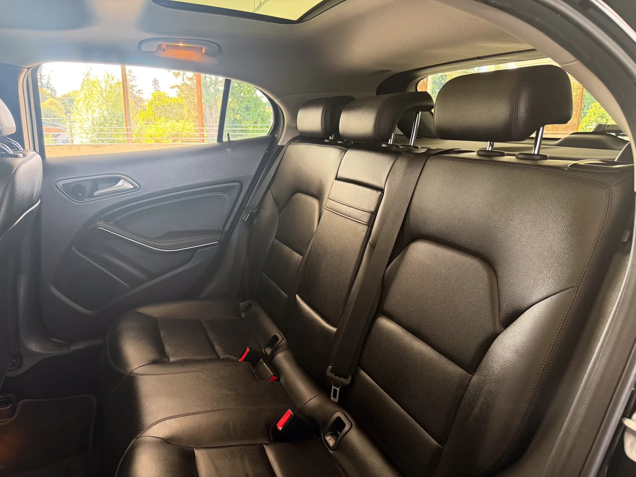 Used 2015 Mercedes-Benz GLA 250 4MATIC image 21