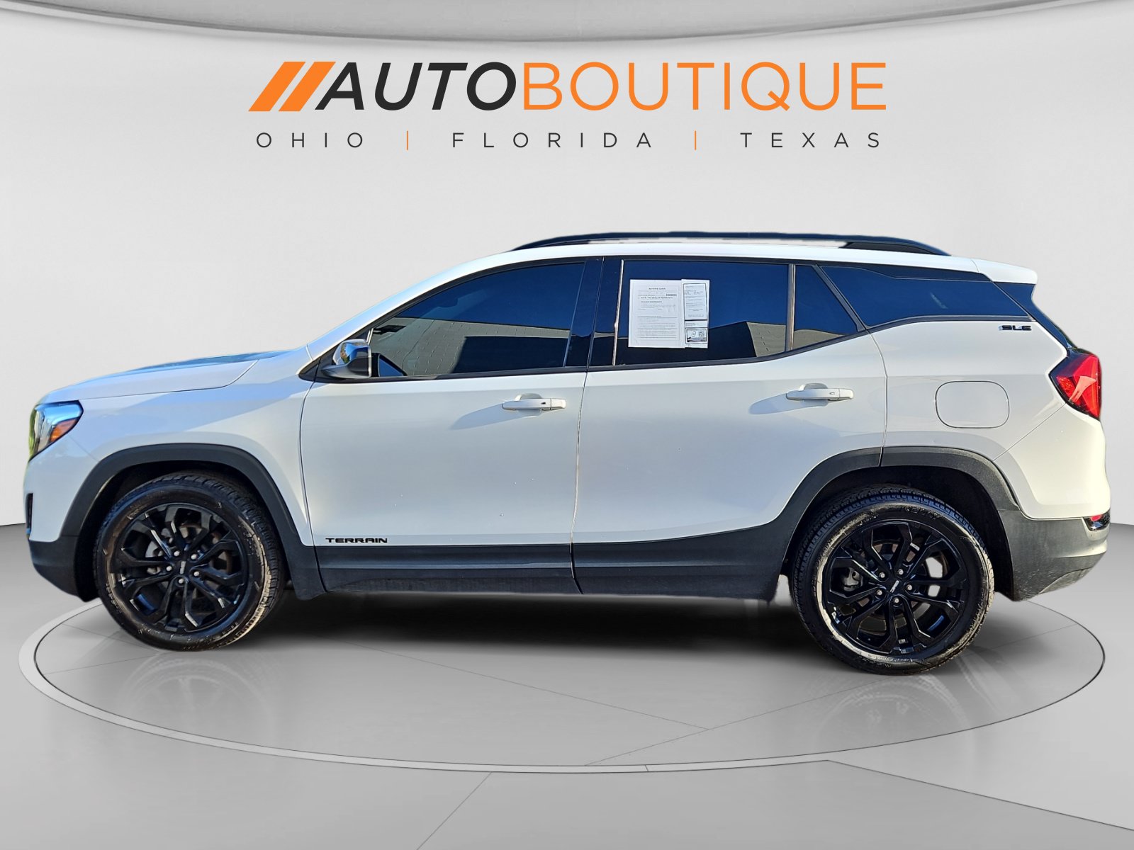 Used 2021 GMC Terrain SLE w/ Driver Convenience Package FWD image 2