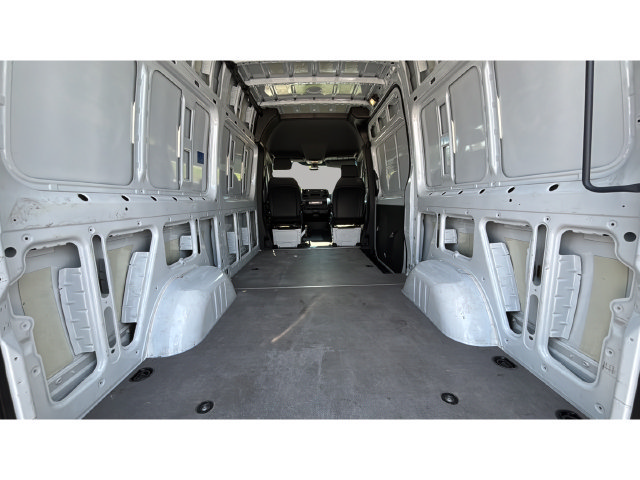 Used 2025 Mercedes-Benz Sprinter 2500 image 33