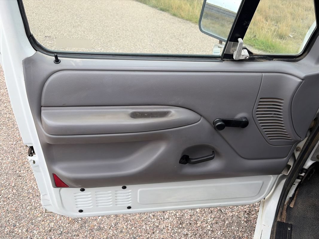 Used 1997 Ford F350 2WD Regular Cab image 9