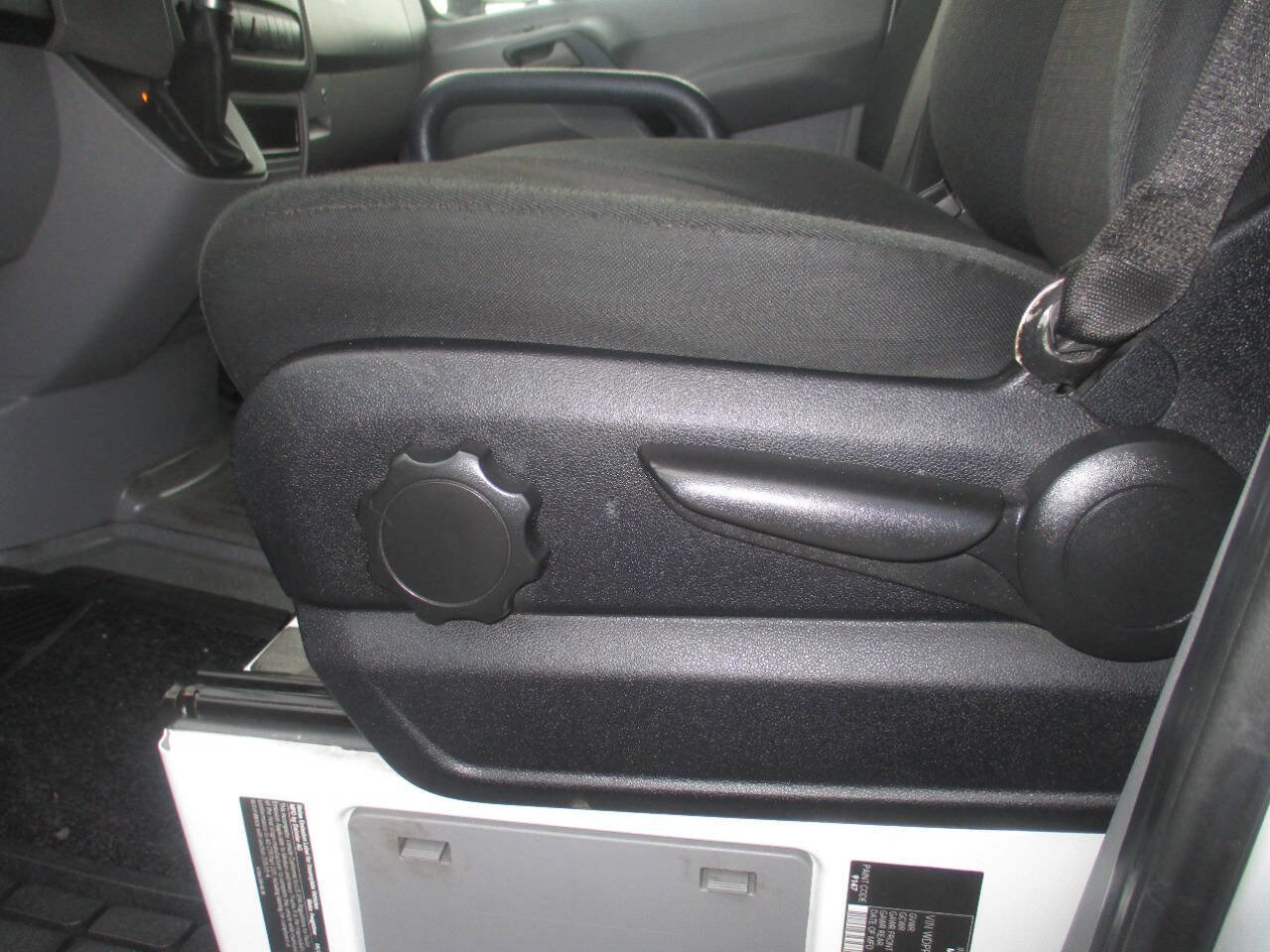 Used 2016 Freightliner Sprinter 3500 RWD image 16