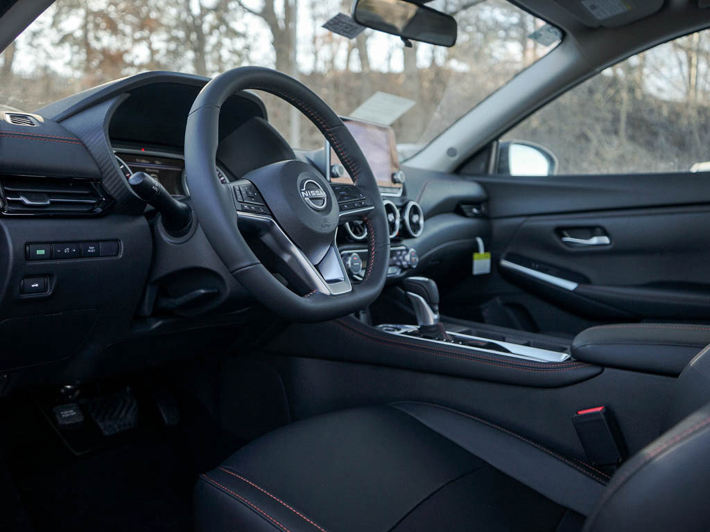 New 2025 Nissan Sentra SR w/ SR Premium Package image 16