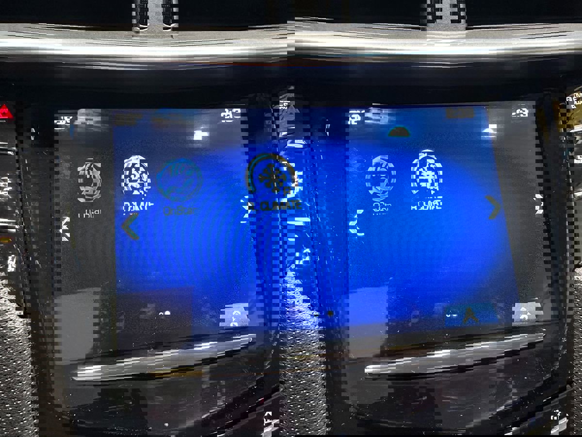 Used 2013 Cadillac XTS Premium image 40