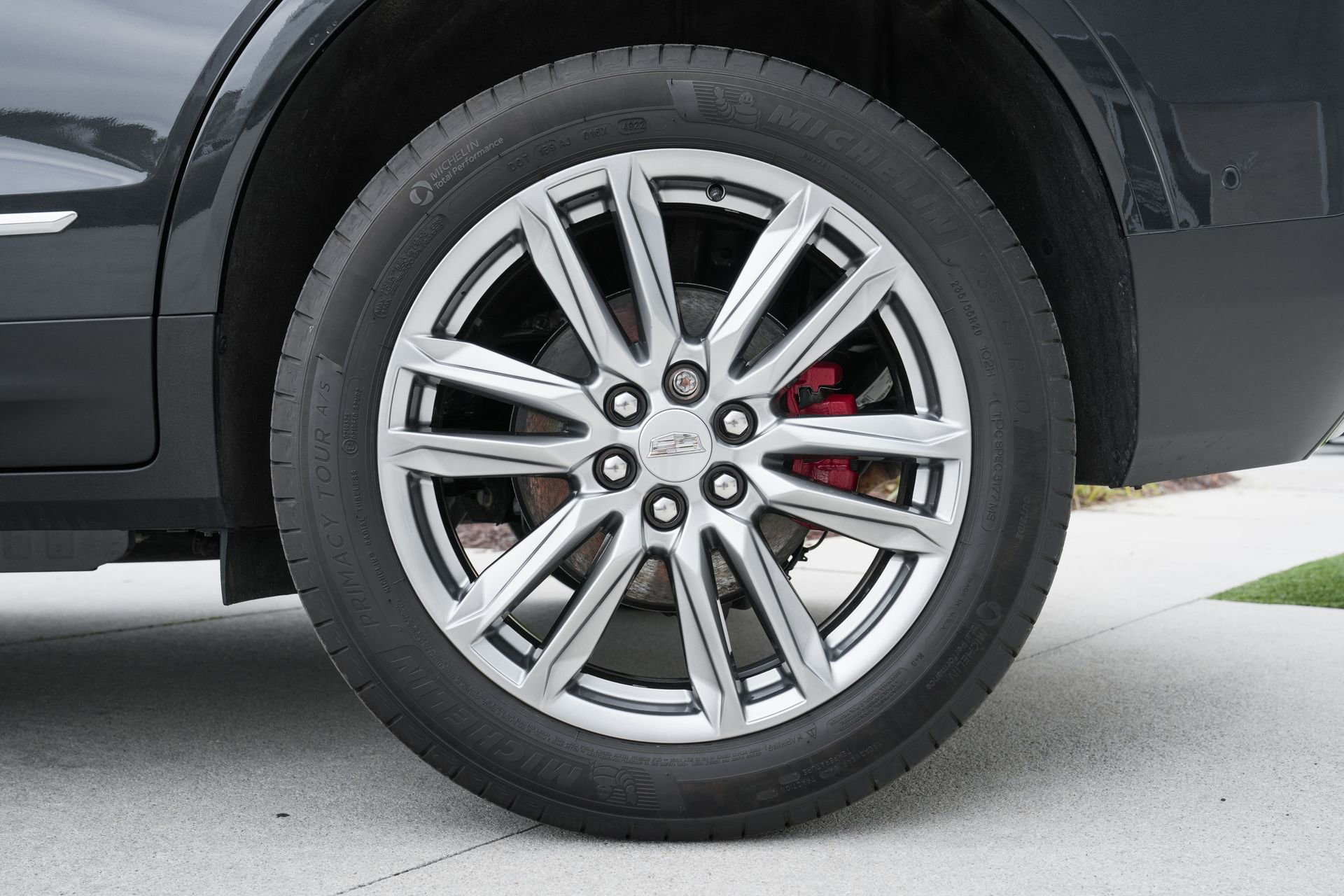 Used 2023 Cadillac XT5 Sportv w/ Technology Package image 28