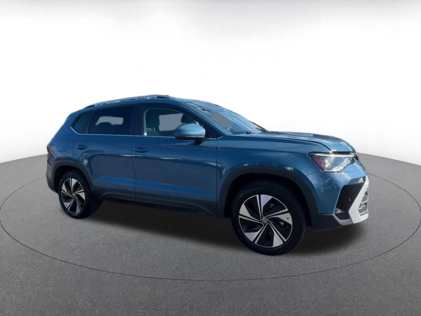 Used 2026 Volkswagen Taos SE AWD/4WD video 2