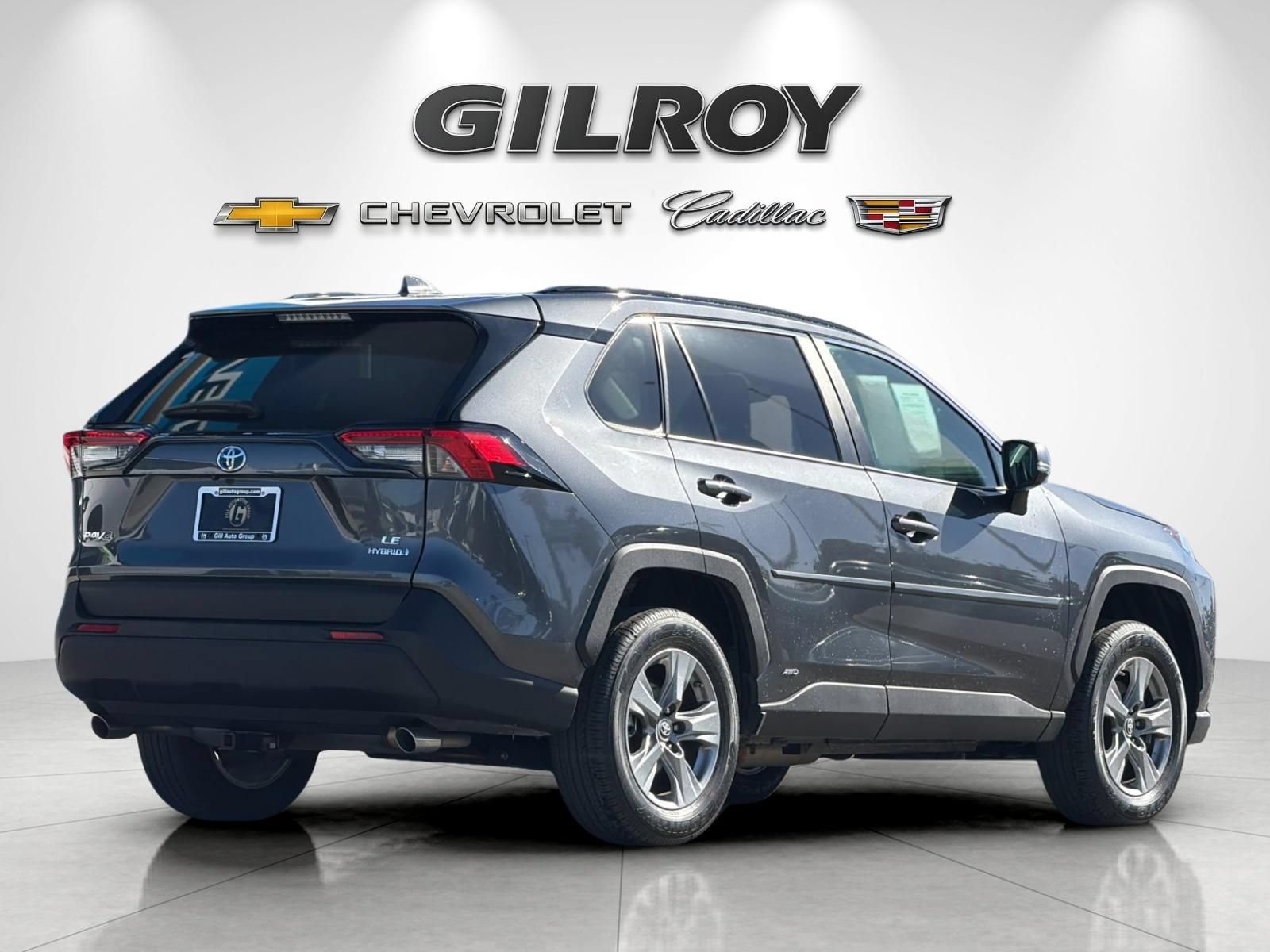 Used 2024 Toyota RAV4 LE AWD/4WD image 3