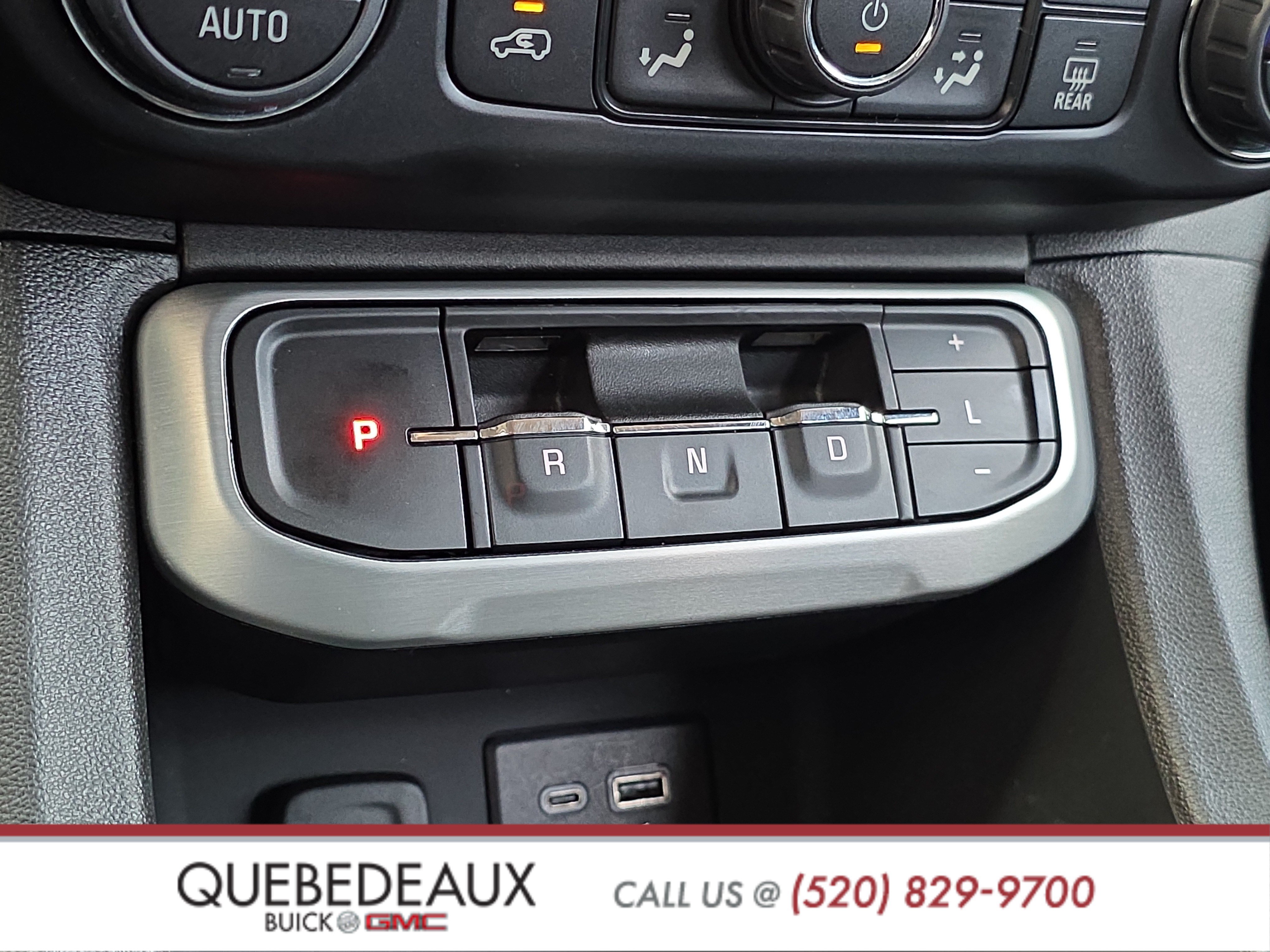 Used 2023 GMC Acadia SLE w/ Elevation Edition FWD image 19