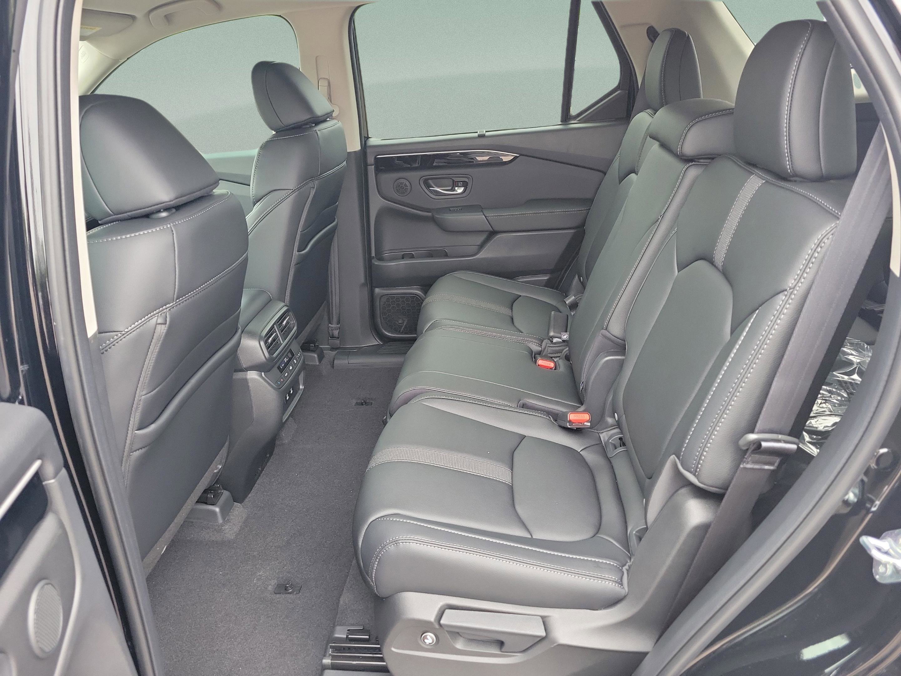 New 2026 Honda Pilot EX-L image 9