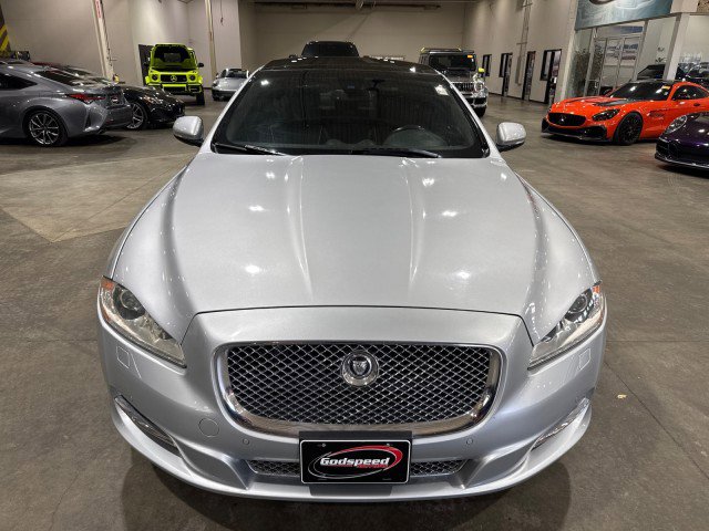 Used 2011 Jaguar XJ RWD image 2