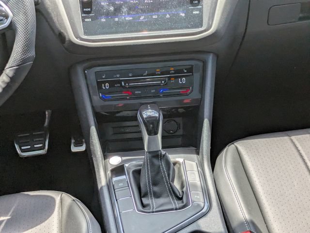 Used 2023 Volkswagen Tiguan SE R-Line FWD image 20