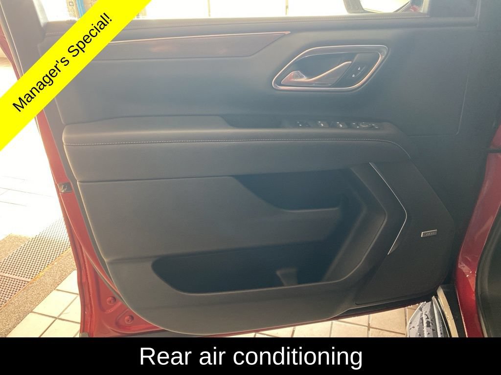 Used 2024 GMC Yukon AT4 AWD/4WD image 9