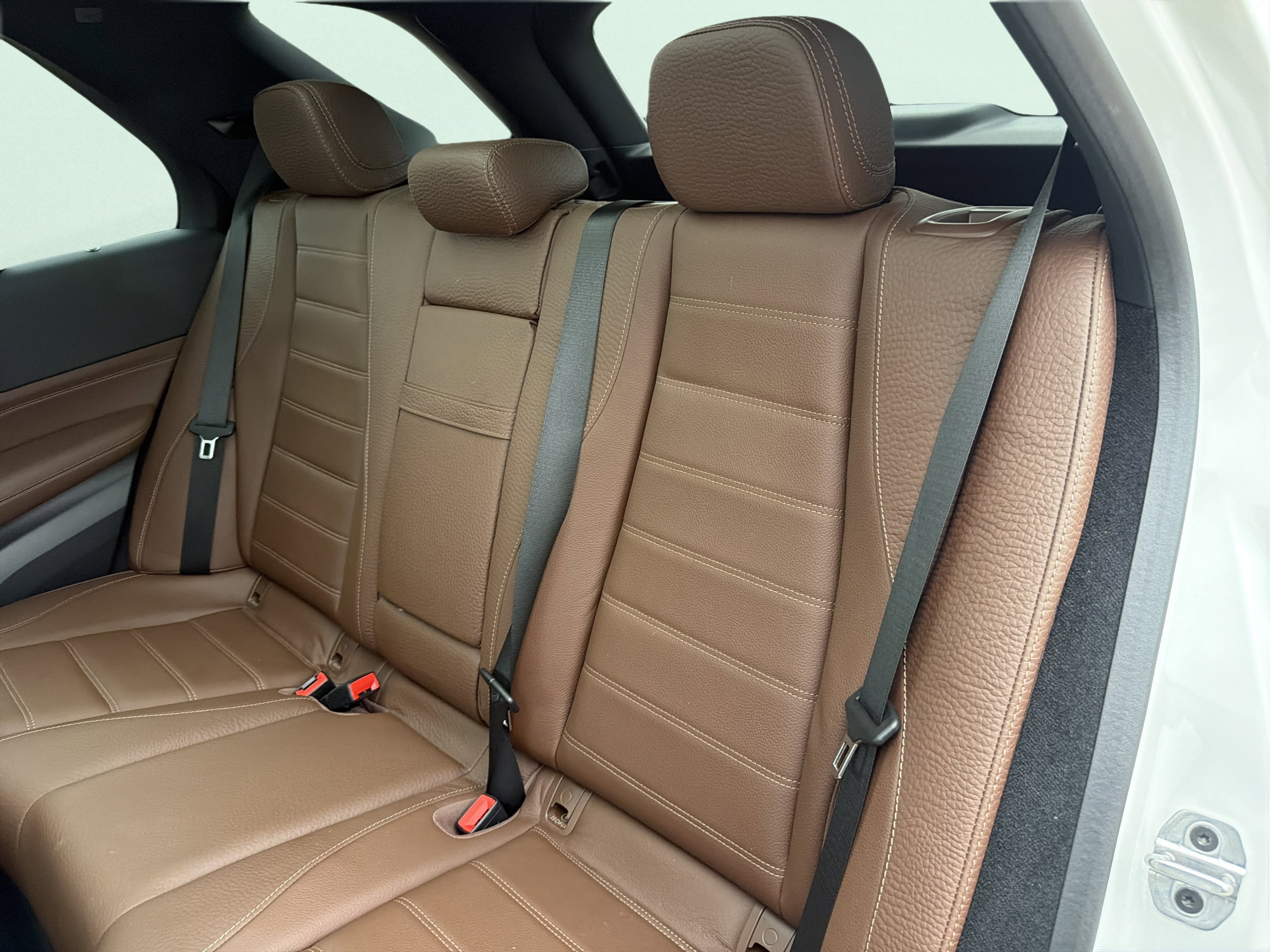 Used 2024 Mercedes-Benz GLE 450e 4MATIC image 34