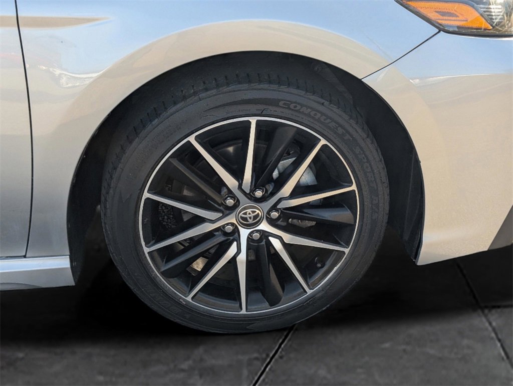 Used 2023 Toyota Camry SE image 10
