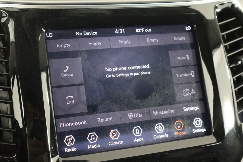 Used 2019 Jeep Cherokee Limited image 35