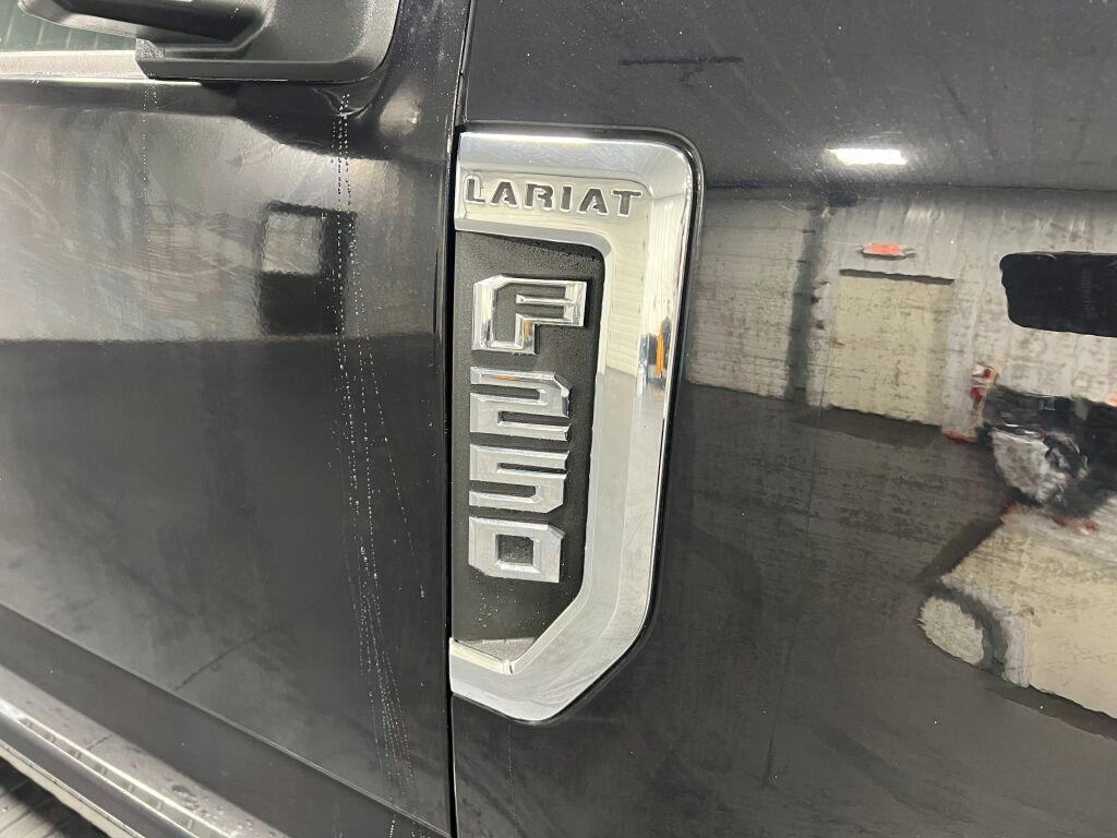Used 2021 Ford F250 Lariat w/ Chrome Package image 16