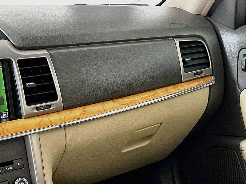 Used 2012 Lincoln MKZ FWD image 25