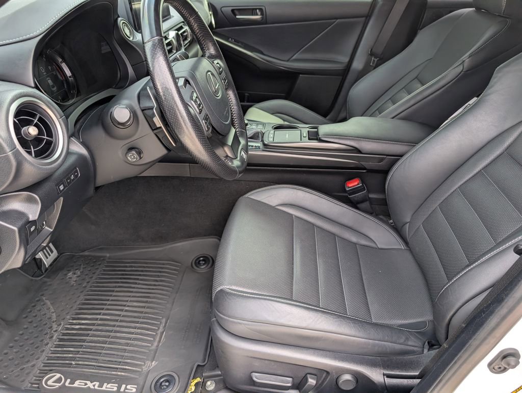 Used 2022 Lexus IS 350 F Sport RWD image 12