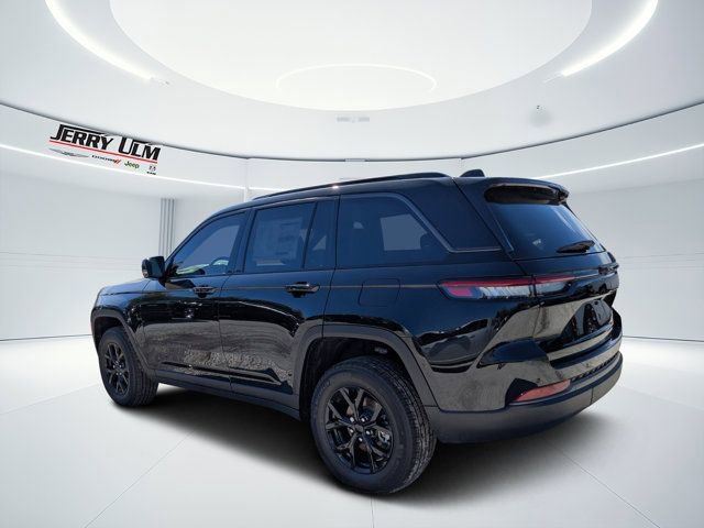 New 2026 Jeep Grand Cherokee Altitude image 5