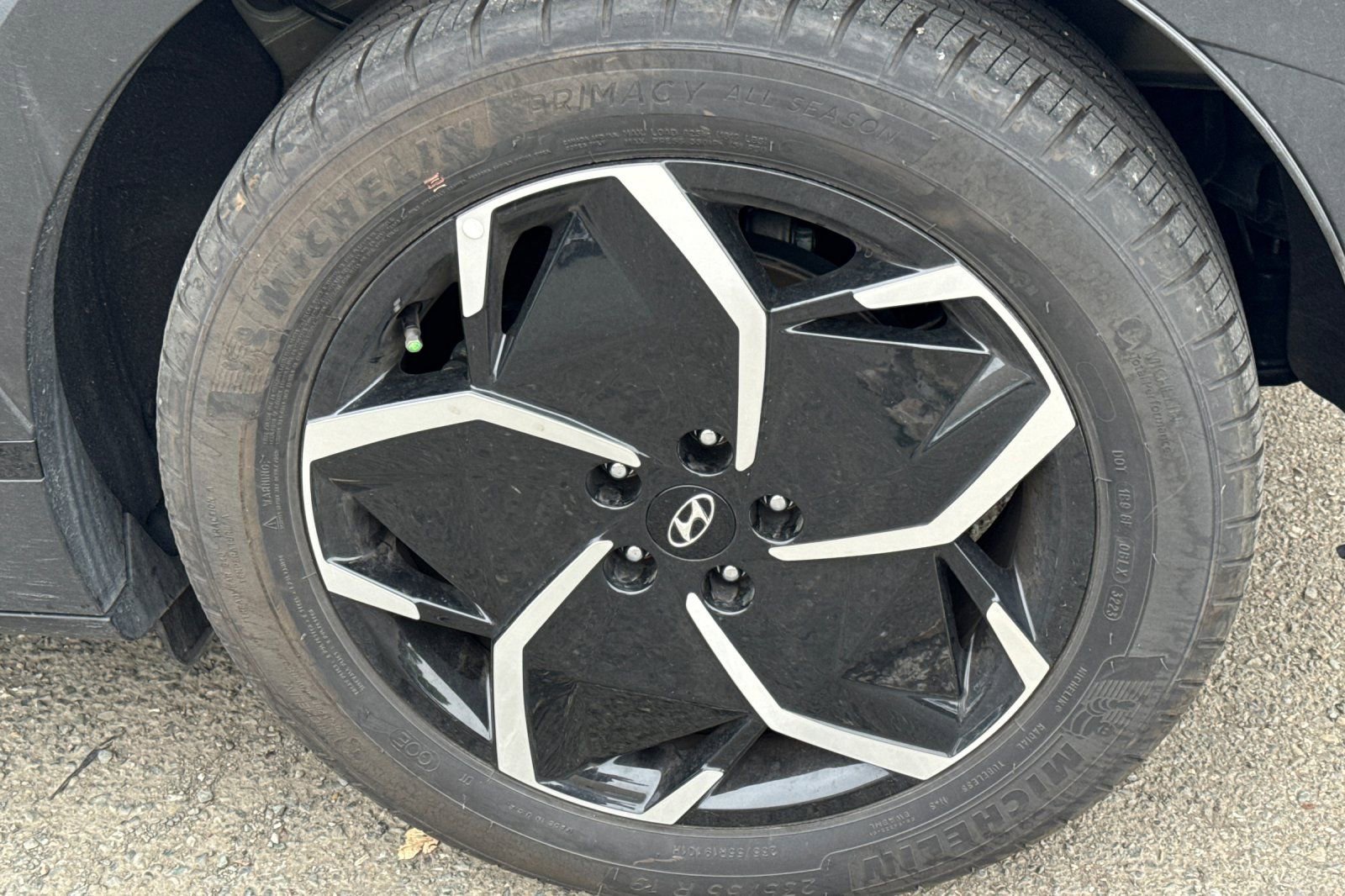 Certified 2024 Hyundai Ioniq 5 SEL RWD image 4