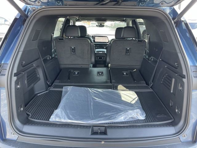 New 2026 Chevrolet Traverse LT w/ Driver Confidence Package AWD/4WD image 23
