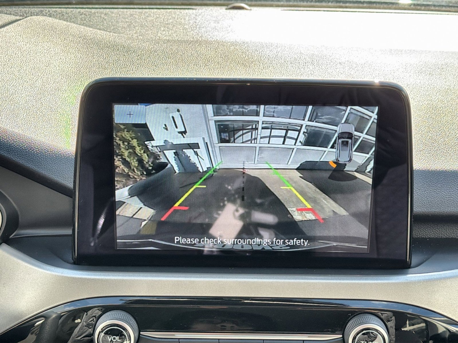 Used 2021 Ford Escape SE image 19