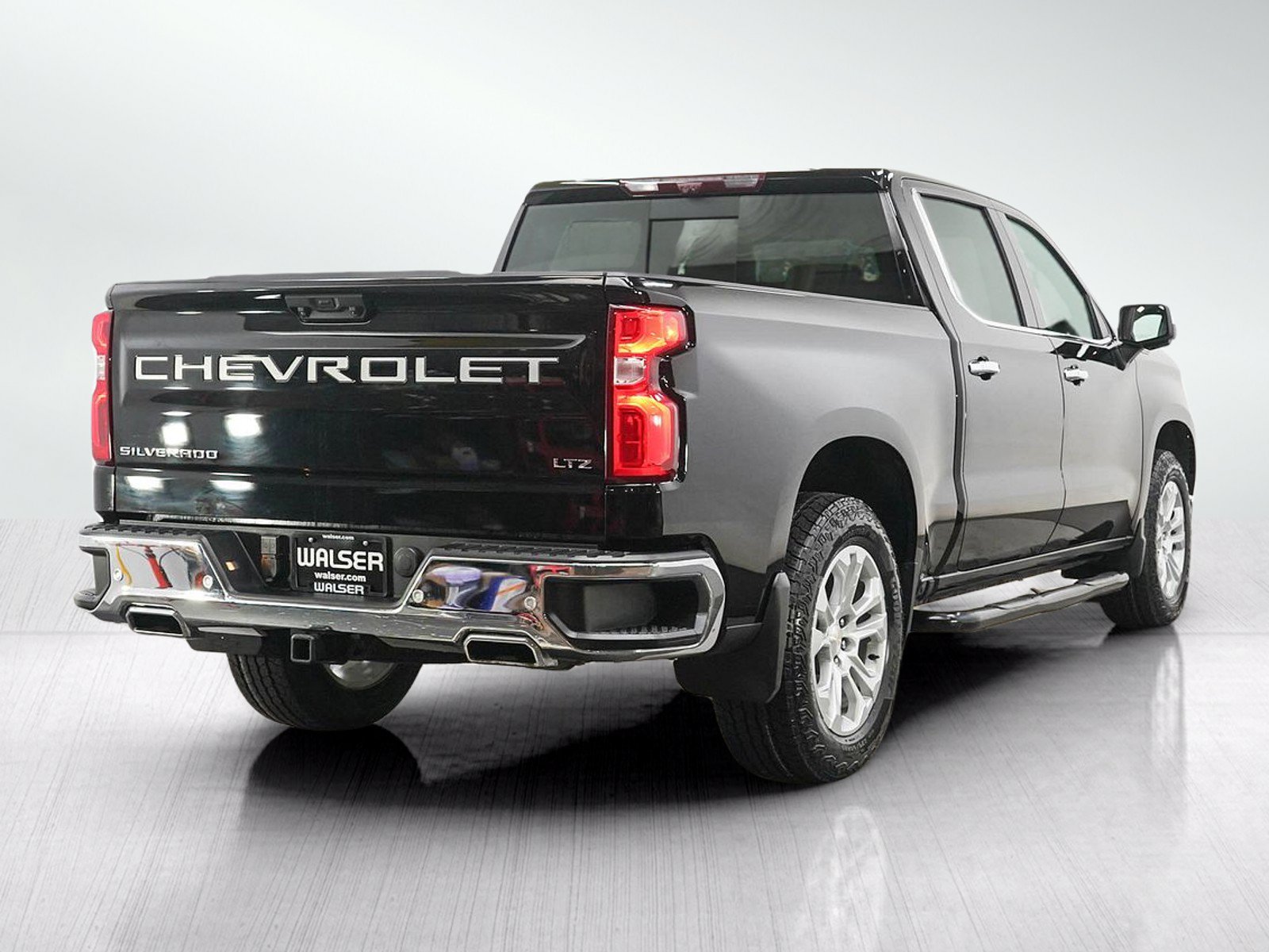Used 2022 Chevrolet Silverado 1500 LTZ AWD/4WD image 6
