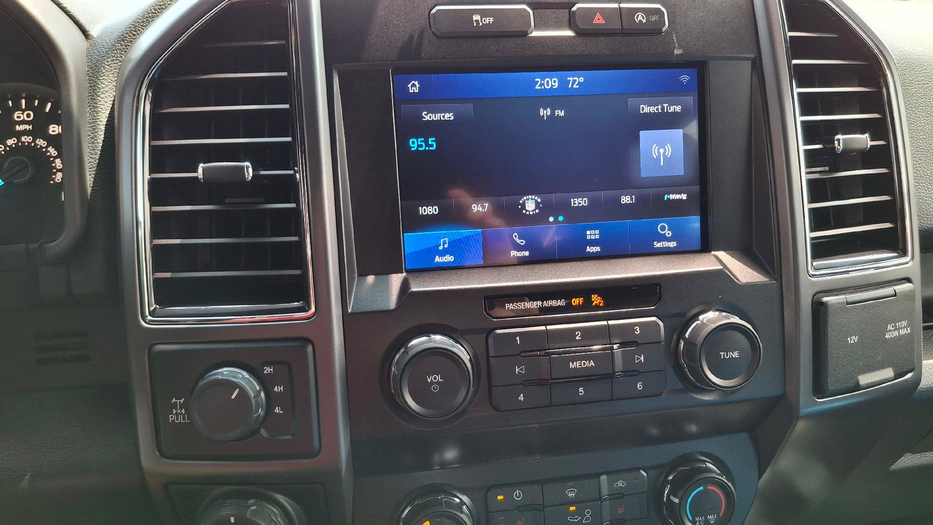 Used 2019 Ford F150 XLT w/ Equipment Group 302A Luxury AWD/4WD image 18