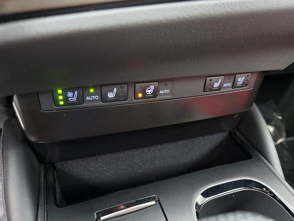 Used 2023 Lexus ES 350 F Sport w/ Accessory Package (Z2) FWD image 24