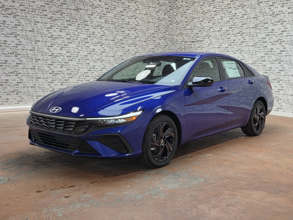 New 2026 Hyundai Elantra Sport w/ Cargo Package image 3